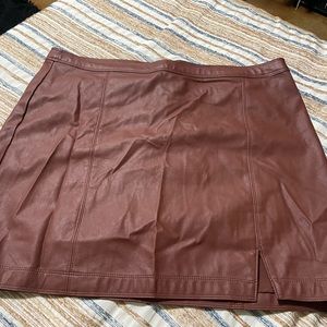 Brown mini skirt
